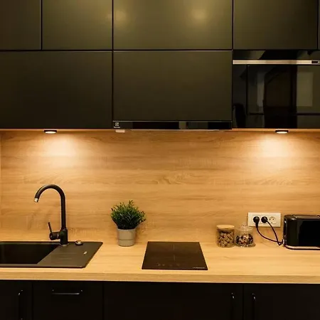 Glamour Dristor Brand New דירה